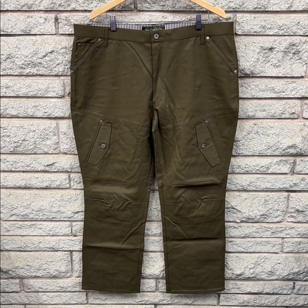 Men's Cargo Pants in Olive Green with Utility Pockets